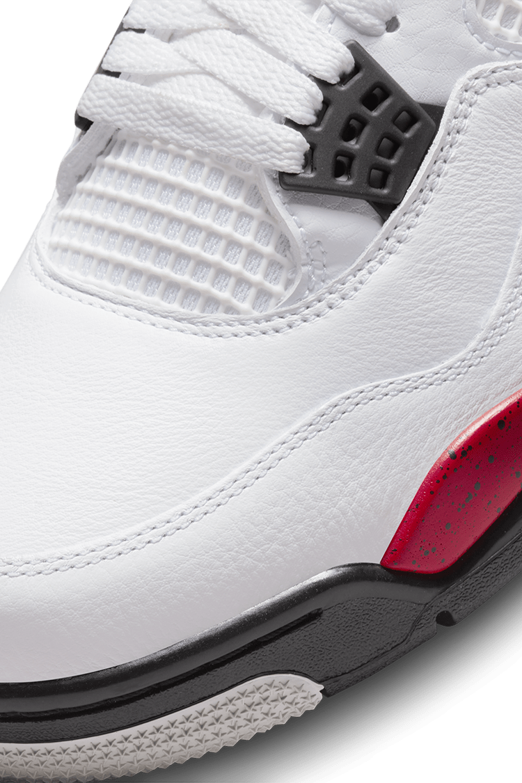 Air Jordan 3 „Red Cement” (DH6927-161) – data premiery 