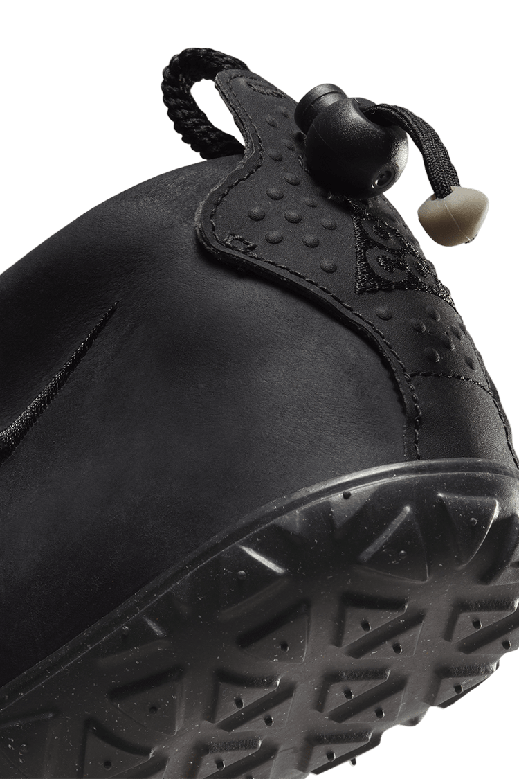 วันเปิดตัว ACG Moc "Black" (FV4569-001)