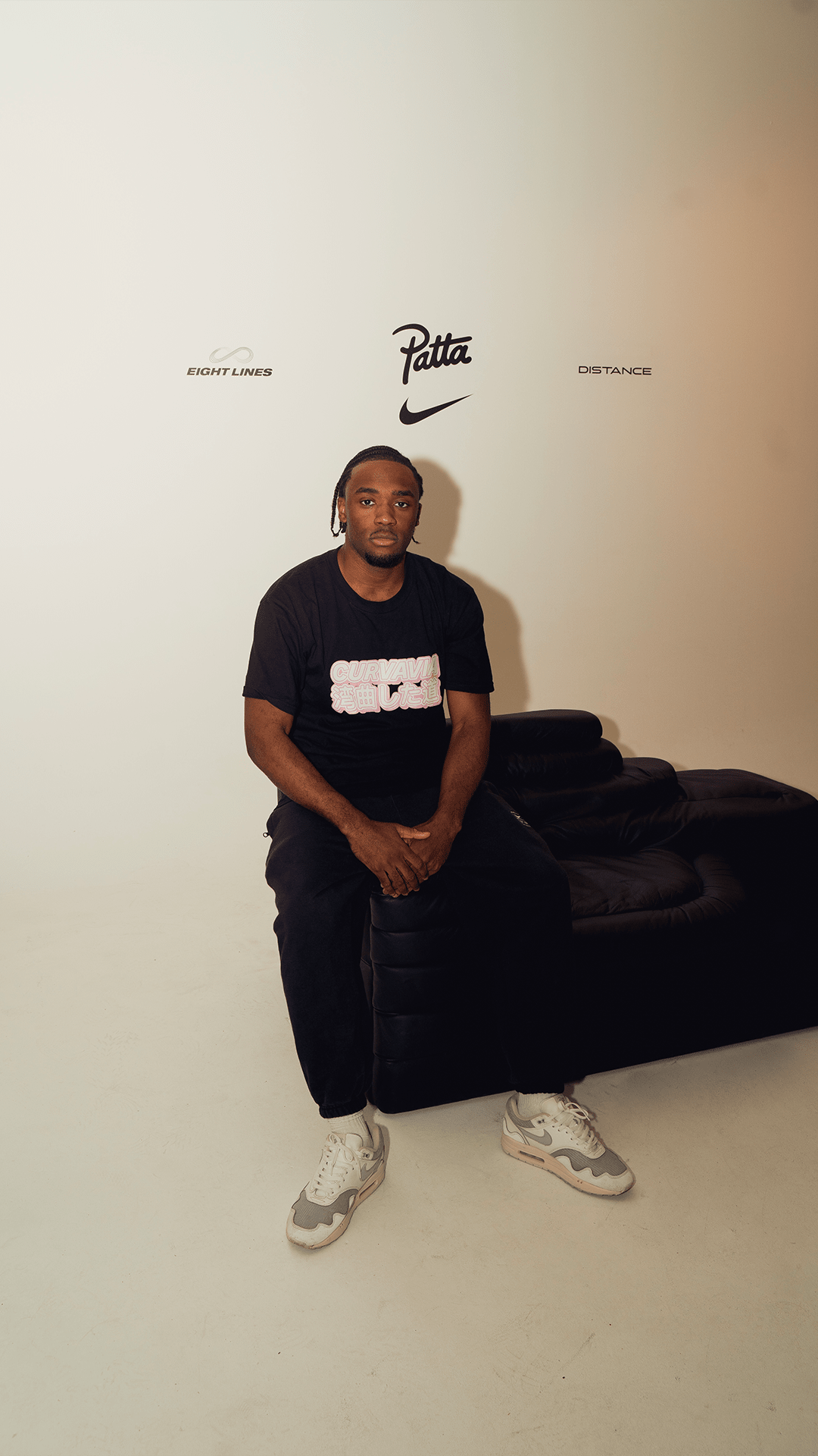 Street SNKRS: Nike x Patta Running Team: Crew Love.