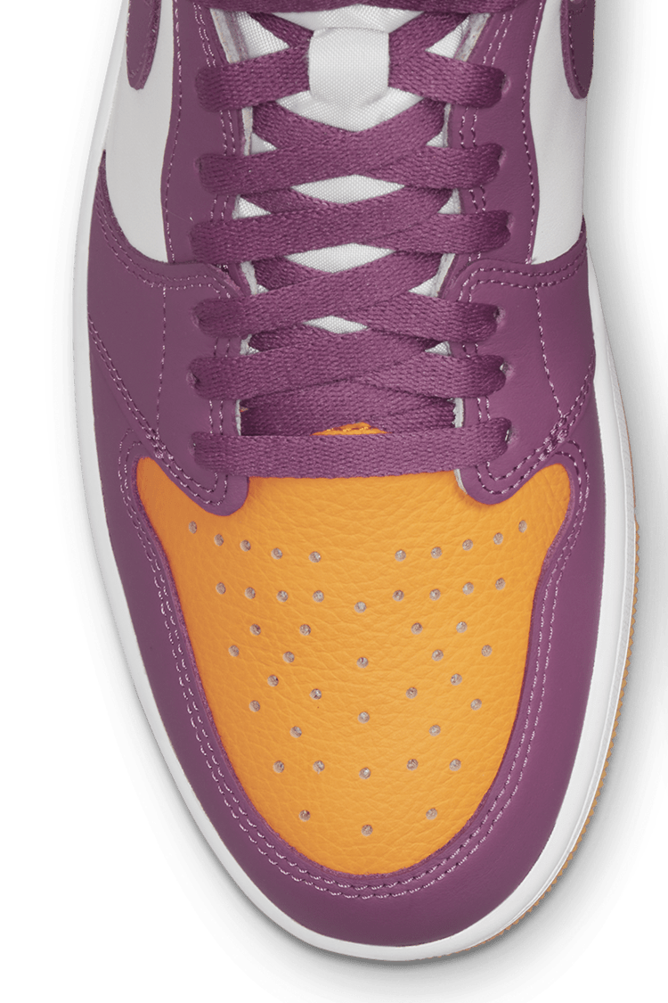 วันเปิดตัว Air Jordan 1 “University Gold and Light Bordeaux” (555088-706)