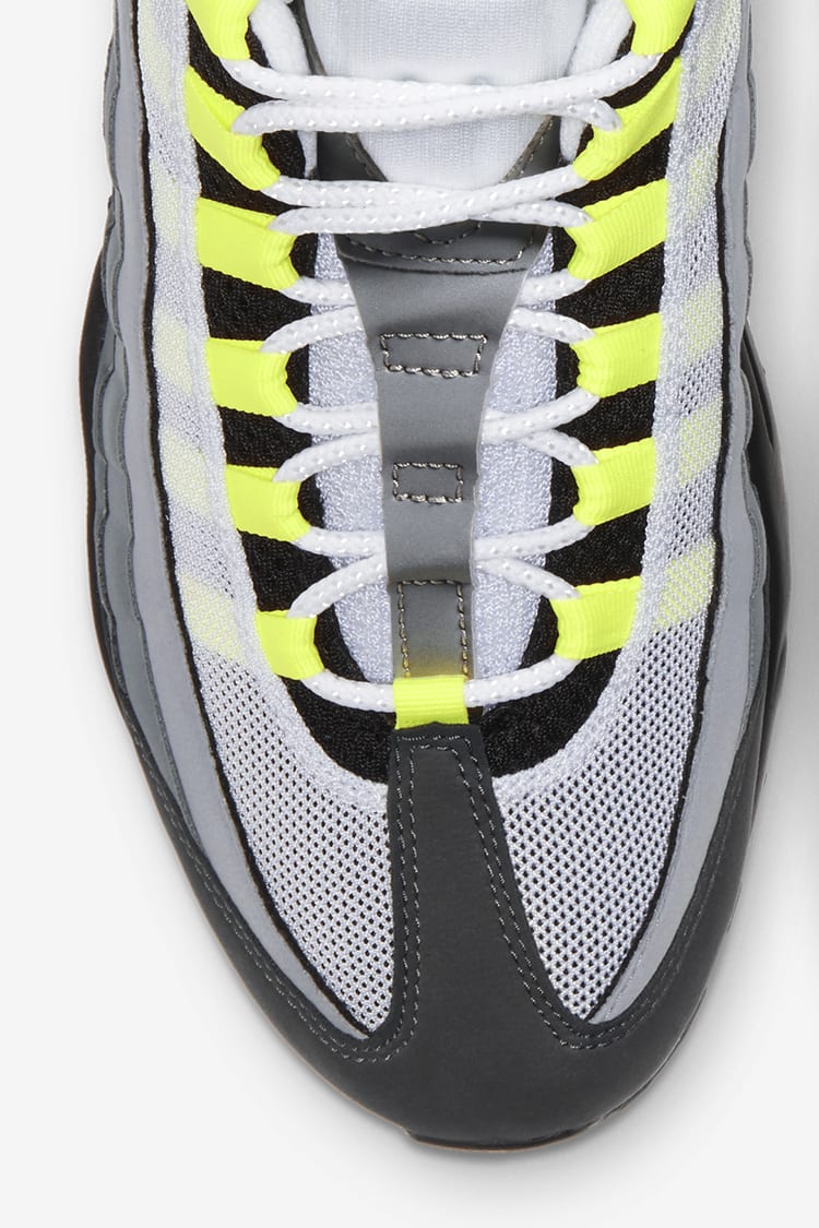 วันเปิดตัว Air Max 95 OG “Neon Yellow”