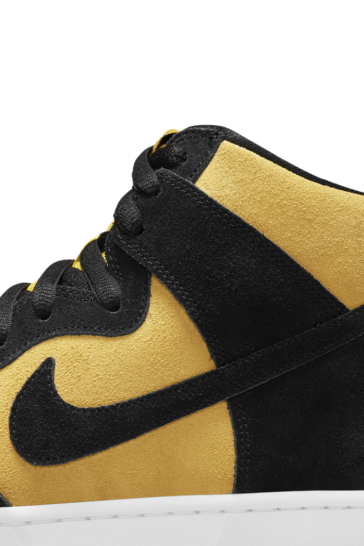 SB Dunk High Pro Maize and Black Release Date. Nike SNKRS