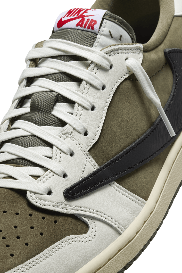 【NIKE公式】エア ジョーダン 1 LOW x トラヴィス スコット 'Reverse Olive' (DM7866-200 / AJ 1 LOW OG SP)