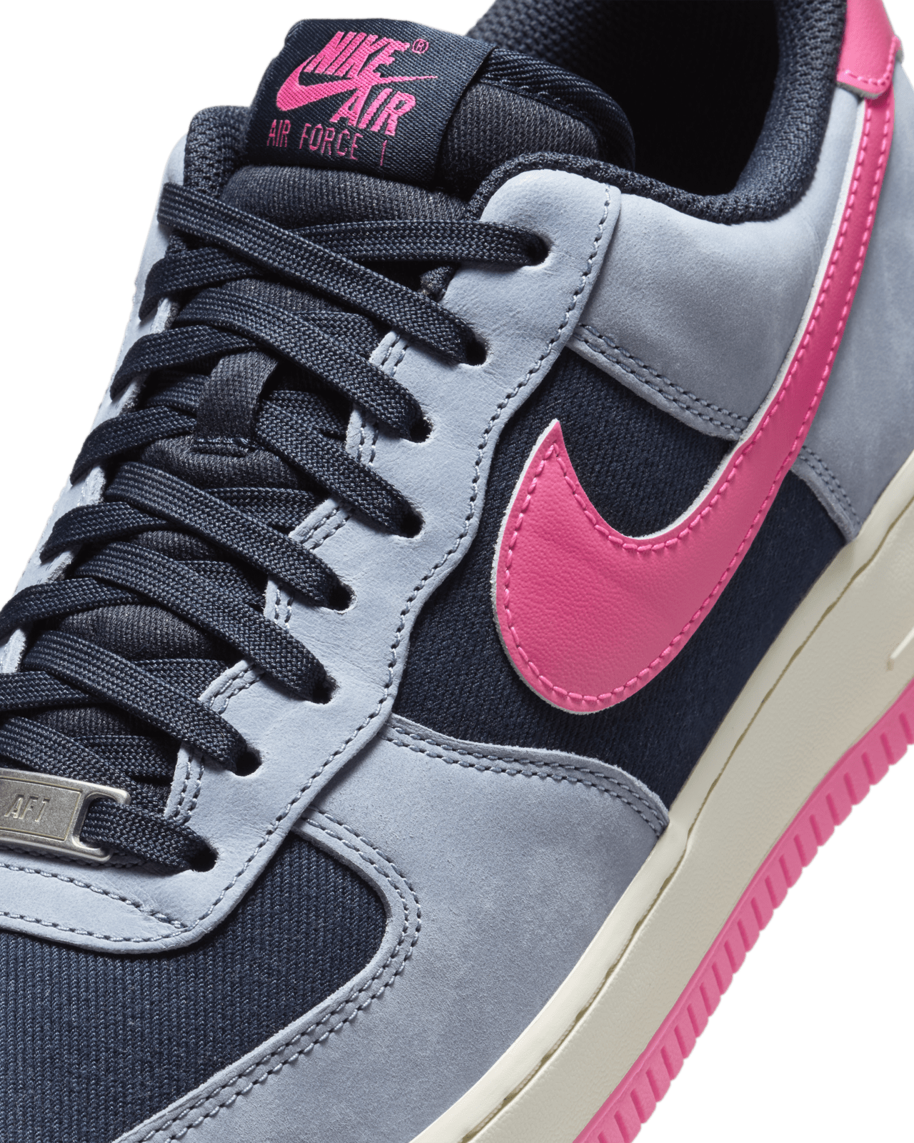 Air Force 1 '07 ‚Ashen Slate and Dark Obsidian‘ (FB8876-401) – datum uvedení