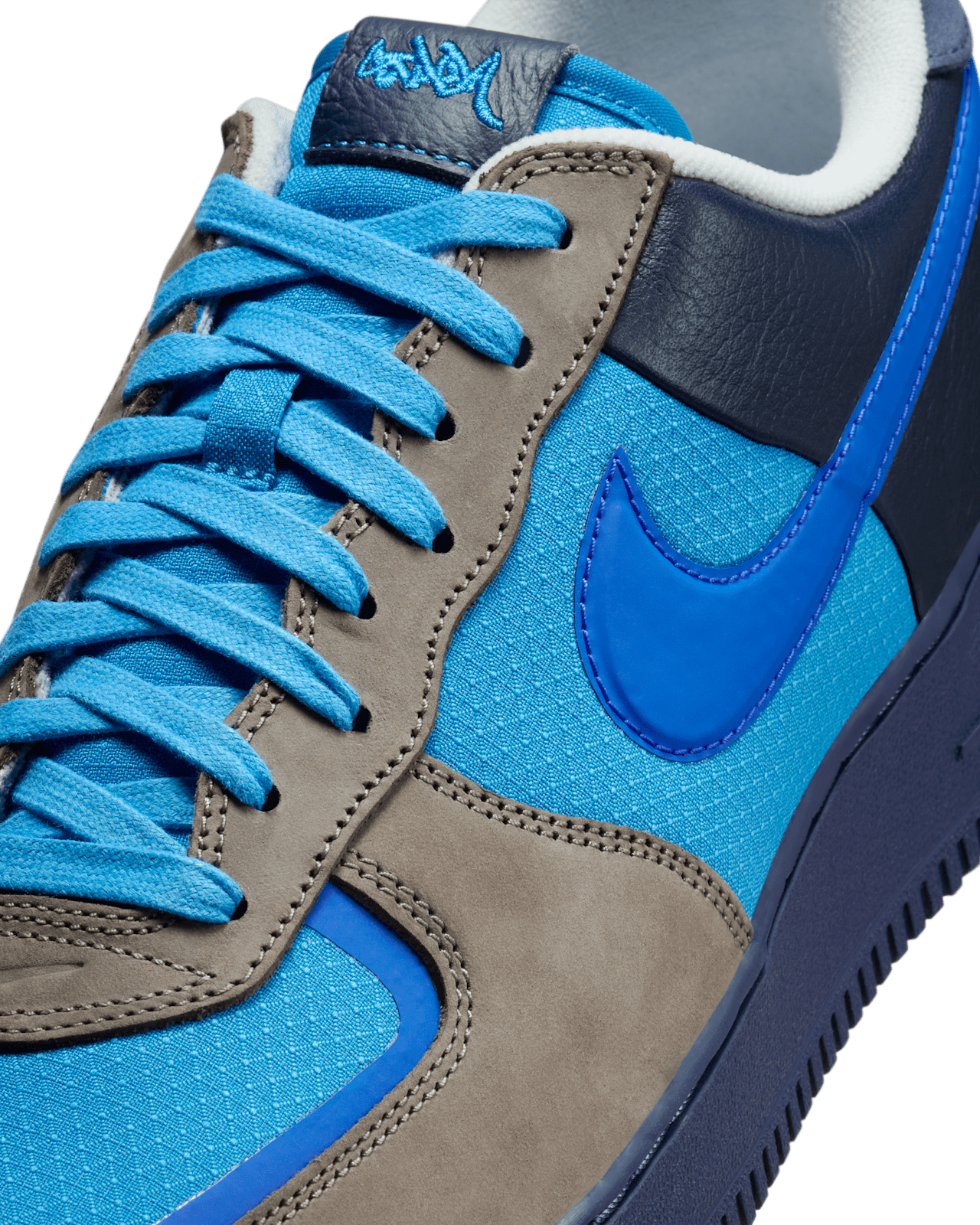 Ημερομηνία κυκλοφορίας του Air Force 1 Low x Stash "Soft Grey and Harbor Blue" (HF5516-001)