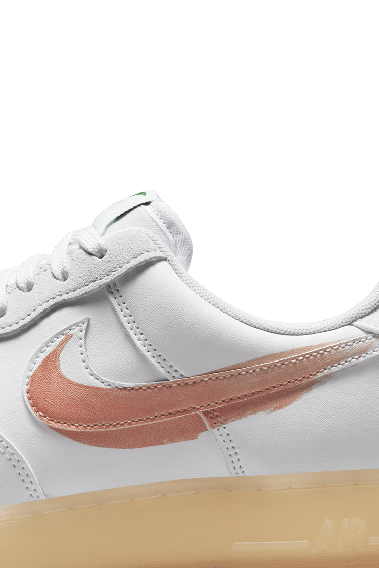 【NIKE公式】エア フォース 1 フライレザー 'Mayumi Yamase' (DB3598-100 / NIKE FLYLEATHER AF1 QS)