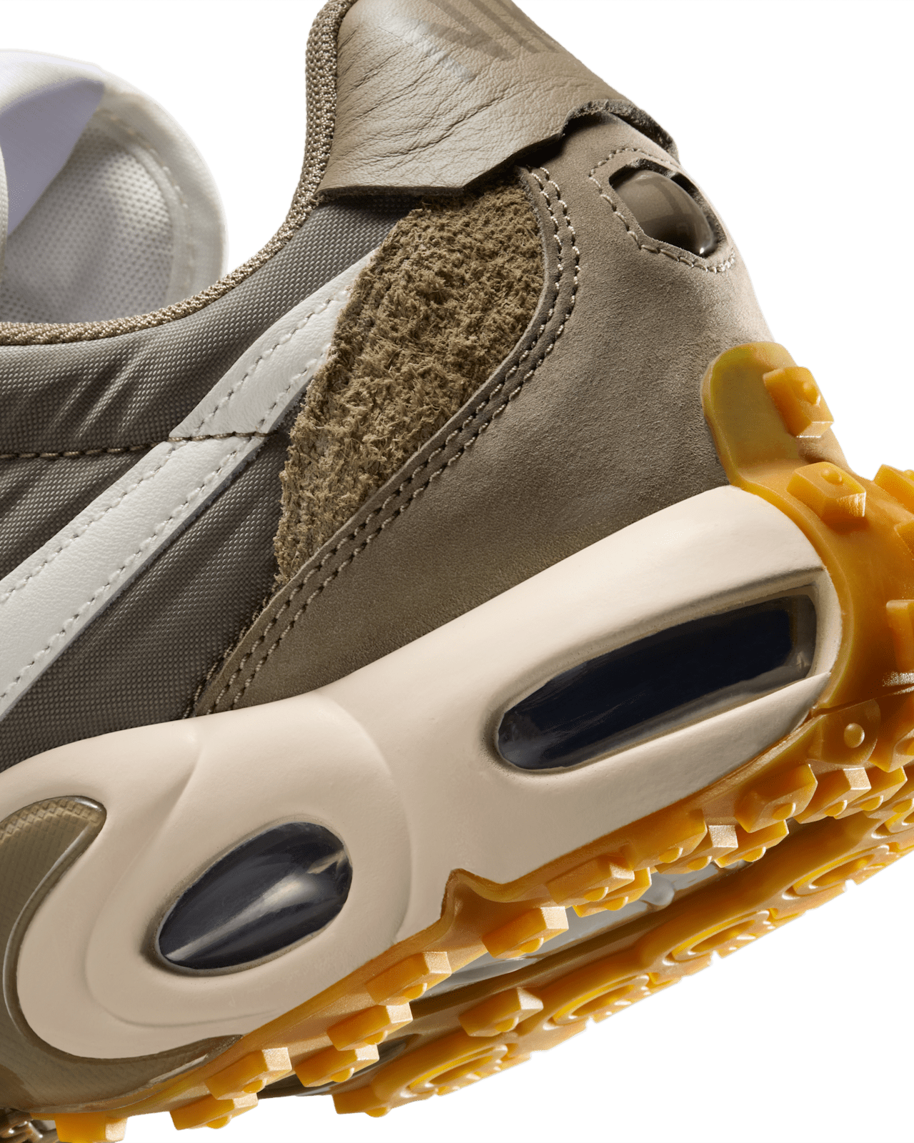 Fecha de lanzamiento de los Air Max Waffle "Matte Olive and Sail" (FV6946-302)