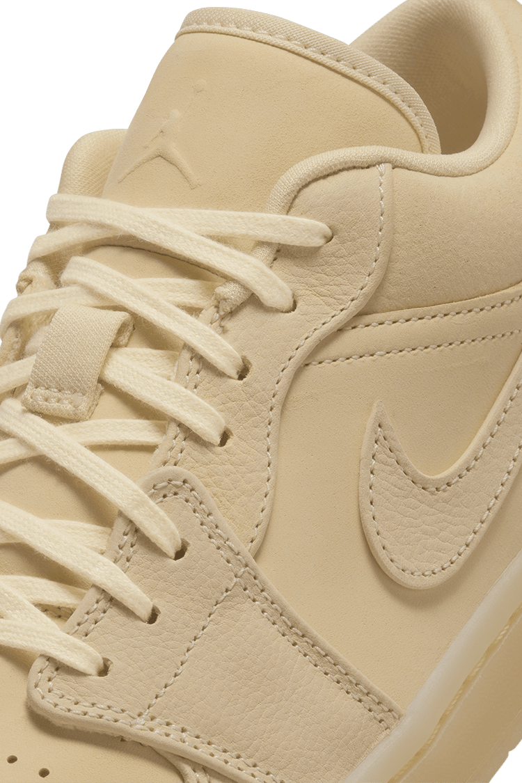 Fecha de lanzamiento del Air Jordan 1 Low "Pale Vanilla" (FZ3972-294)