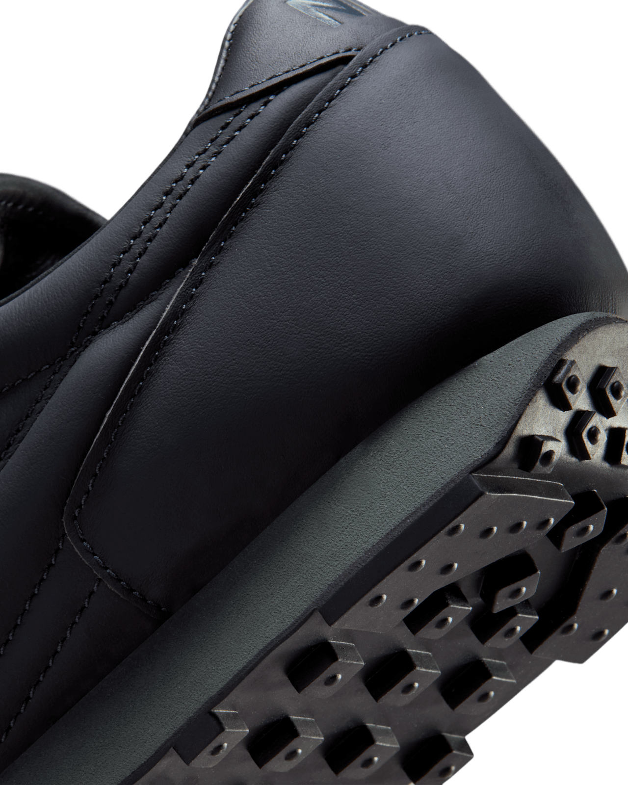 Daybreak "Anthracite and Light Bone" (IO4865-200) – Data del lancio