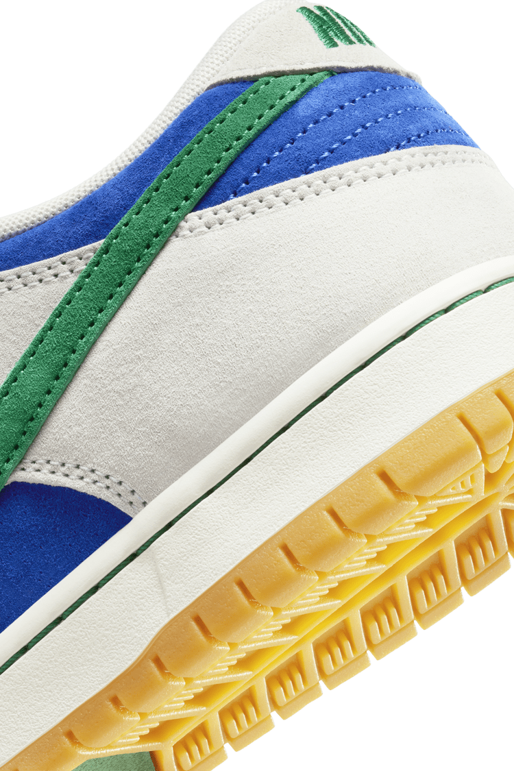 วันเปิดตัว Nike SB Dunk Low Pro "Phantom and Hyper Royal" (HF3704-001)