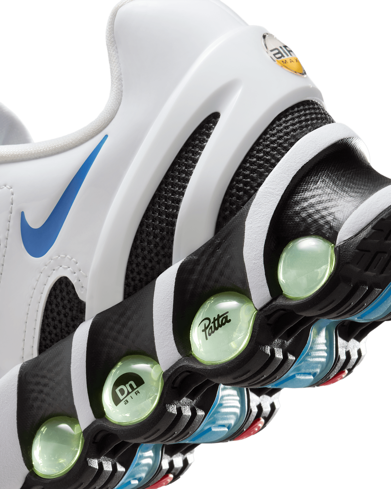 วันเปิดตัว Air Max Dn8 x Patta "White and Metallic Silver" (IB4029-100)