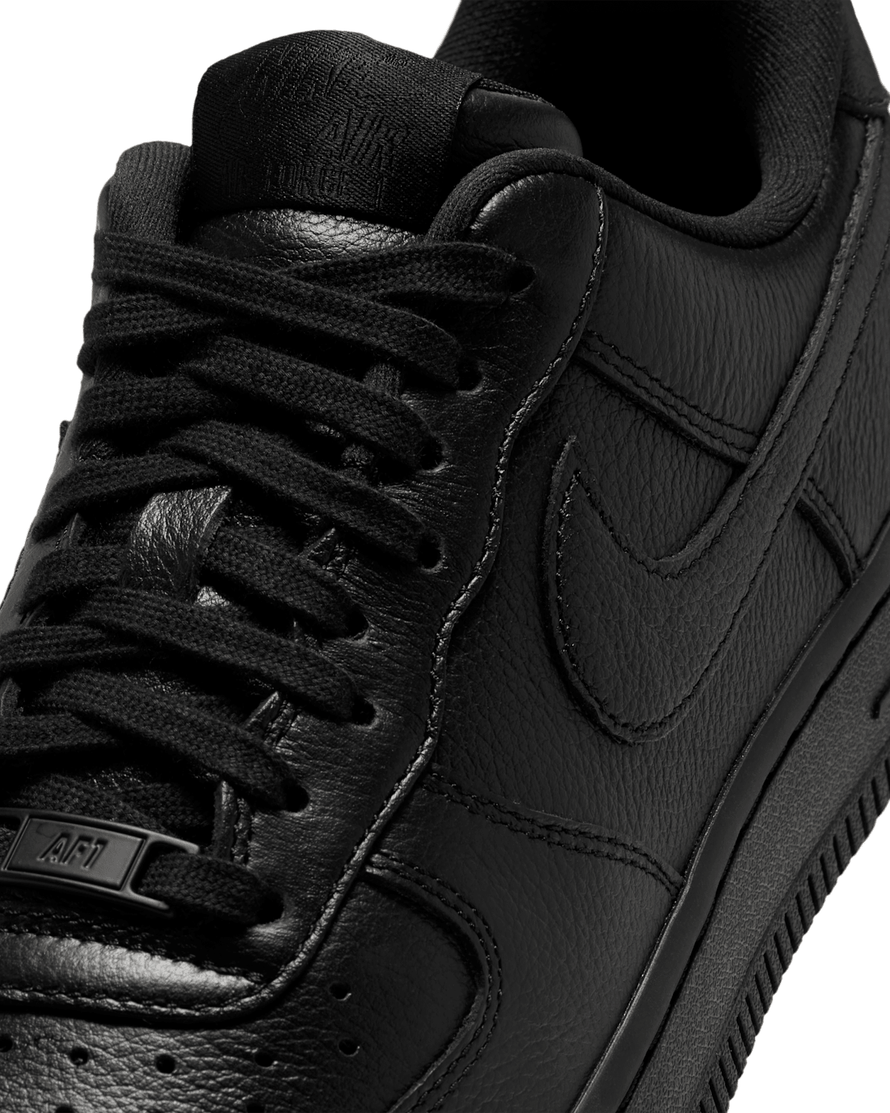 【NIKE公式】レディース エア フォース 1 スクエア トウ 'Black' (JF7766-001) 発売日