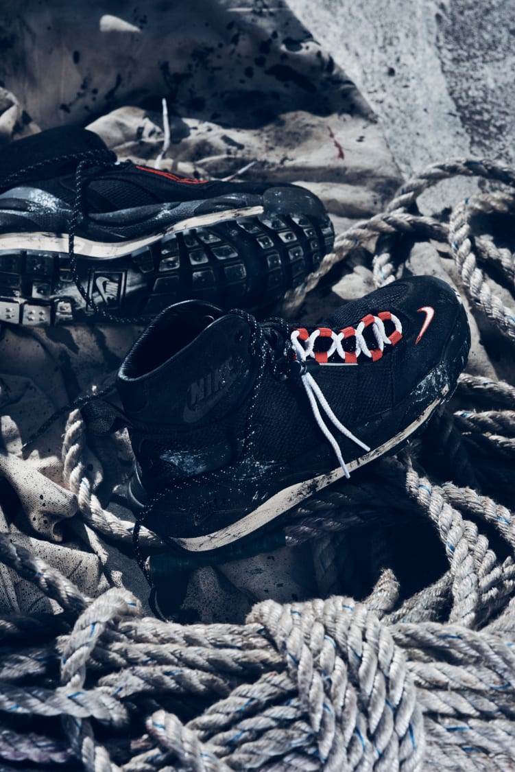 【NIKE公式】マグマスケープ x sacai 'Black' (FN0563-001 / MAGMASCAPE SP)