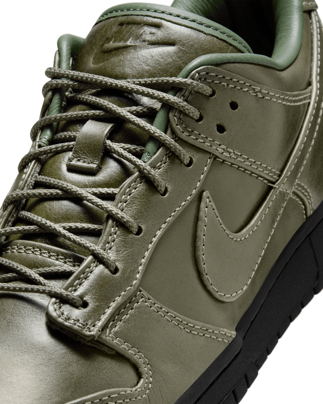 NIKE DUNK LOW RETRO PRM Release Date