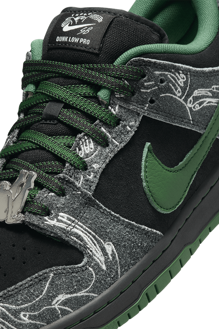 วันเปิดตัว Nike SB Dunk Low Pro x There "Anthracite and Gorge Green" (HF7743-001)