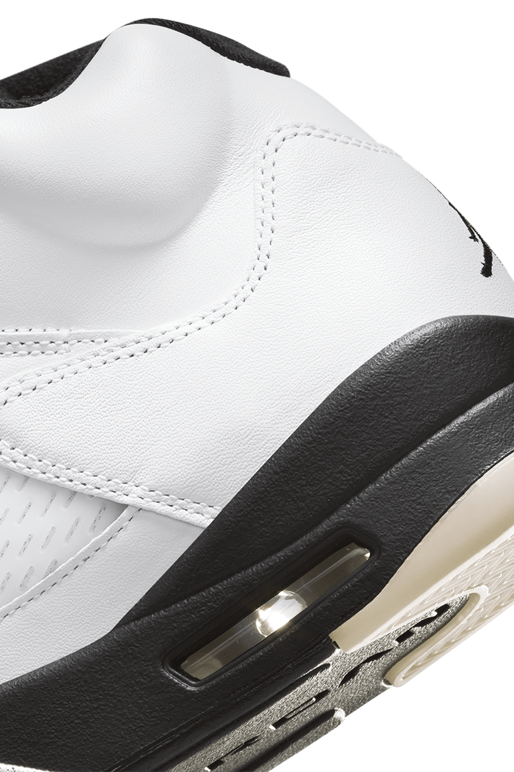 วันเปิดตัว Air Jordan 5 "White and Black" (DD0587-110)
