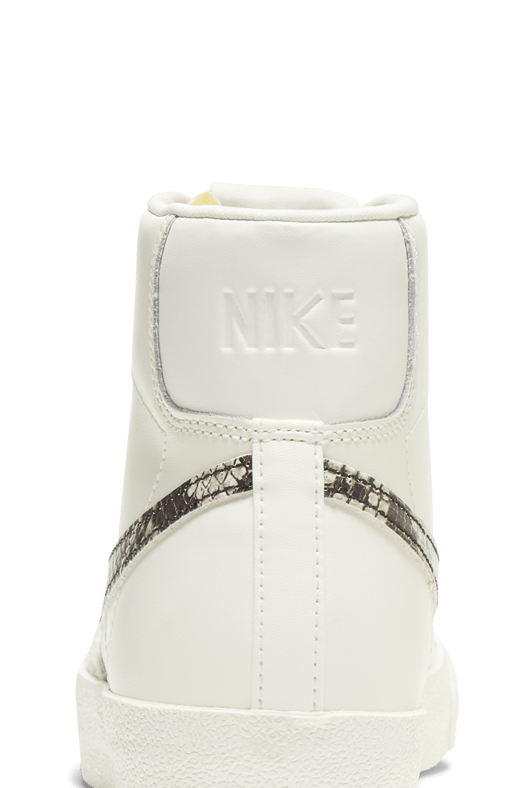 Women's Blazer Mid '77 'Snakeskin' Release Date