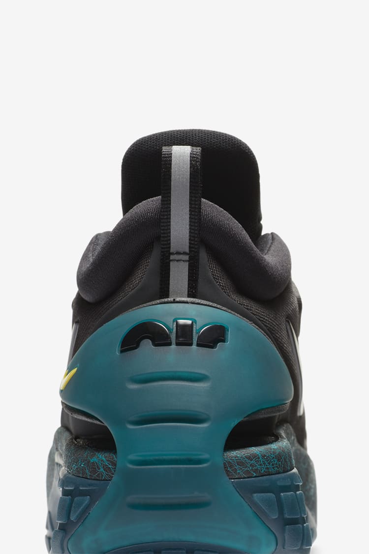 Adapt Auto Max 'Anthracite' Release Date