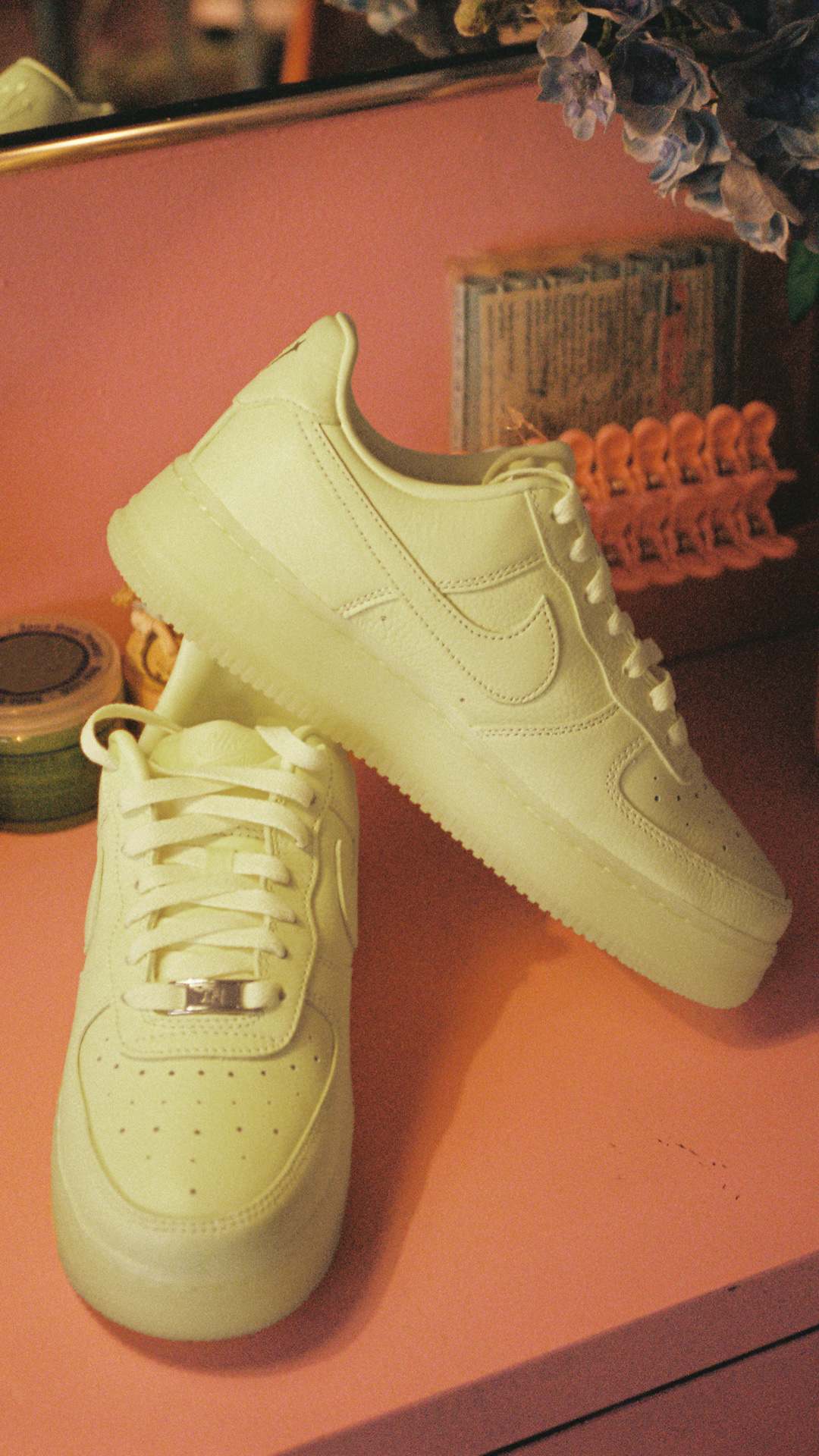 비하인드 스토리: NOCTA 테크 플리스 x LYF AF-1