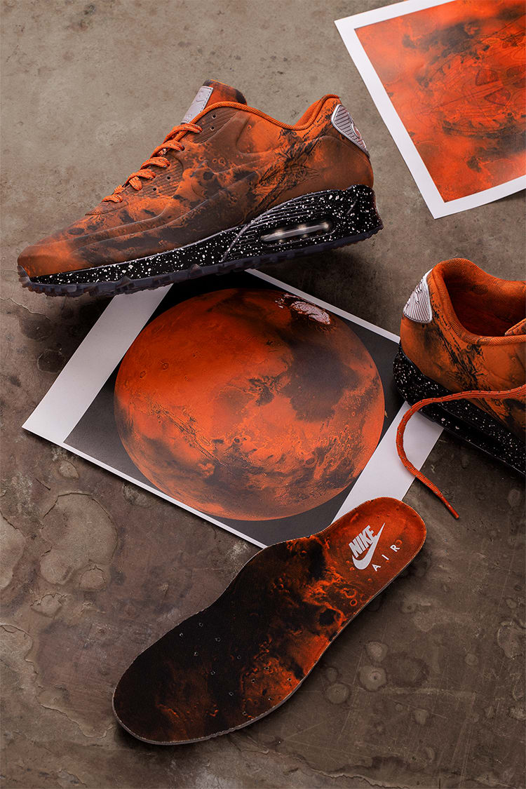 A l origine du design date de sortie de la Air Max 90 Mars Landing Nike SNKRS