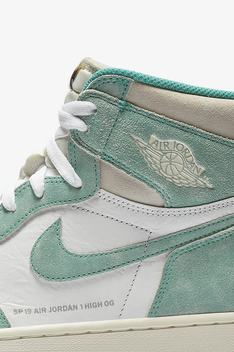 Air Jordan 1 'Turbo Green & White & Light Smoke Grey' Release Date