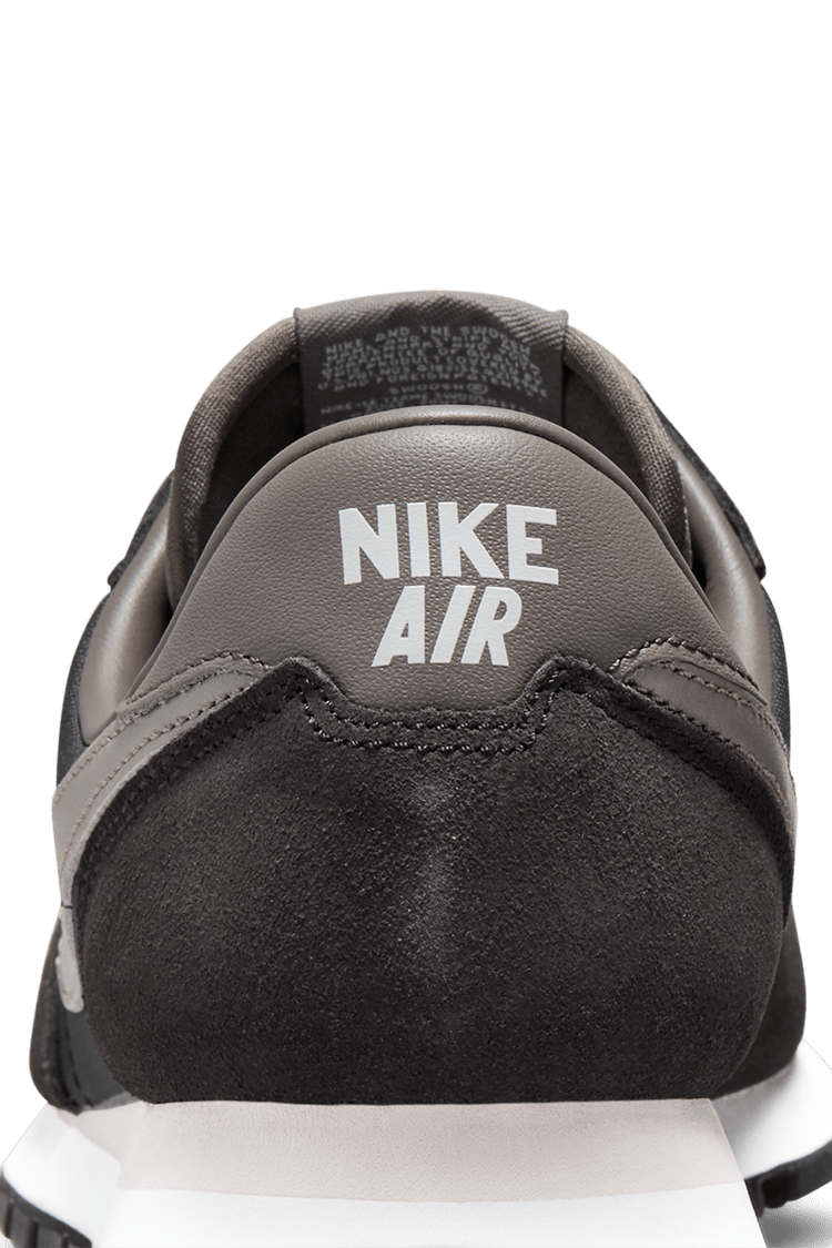 Date de sortie de la Air Pegasus '83 « Cave Stone »