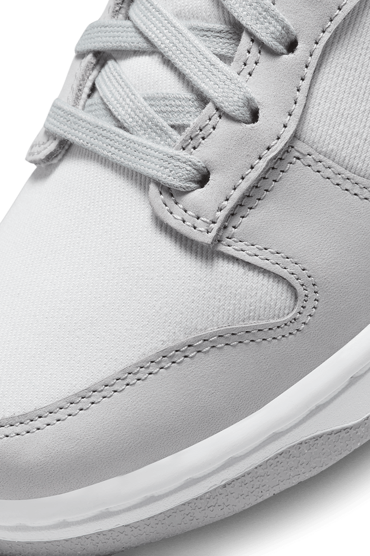 Fecha de lanzamiento del Dunk Low "Light Smoke Grey and Photon Dust" para mujer (FB7720-002)