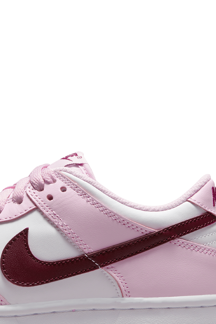 วันเปิดตัว Dunk Low “Pink Foam” เด็กโต