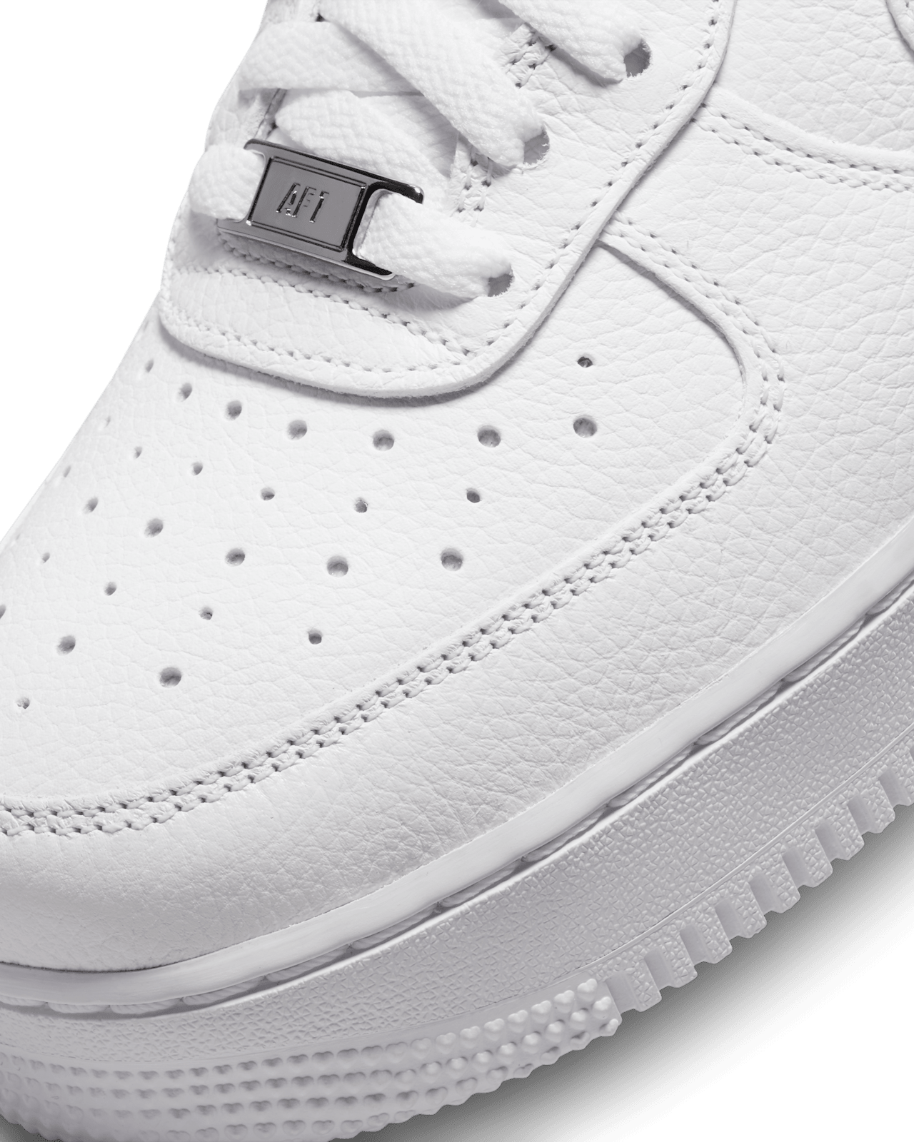 【NIKE公式】NOCTA エア フォース 1 'White' (CZ8065-100 / AF 1 LOW / CP C/O)