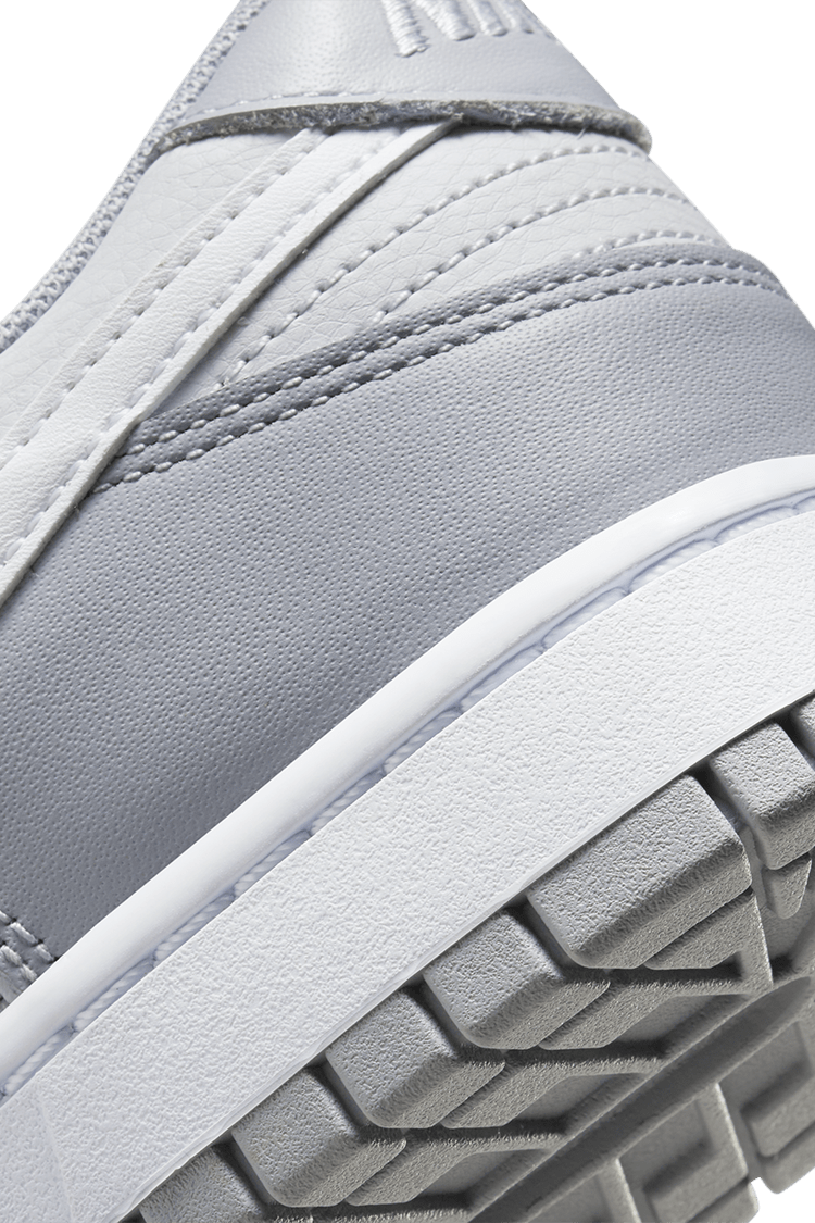 Dunk Low Retro 'Pure Platinum' (DJ6188-001) Release Date. Nike SNKRS