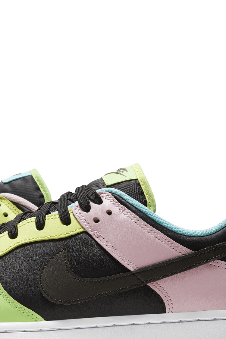 วันเปิดตัว Dunk Low “Free.99”