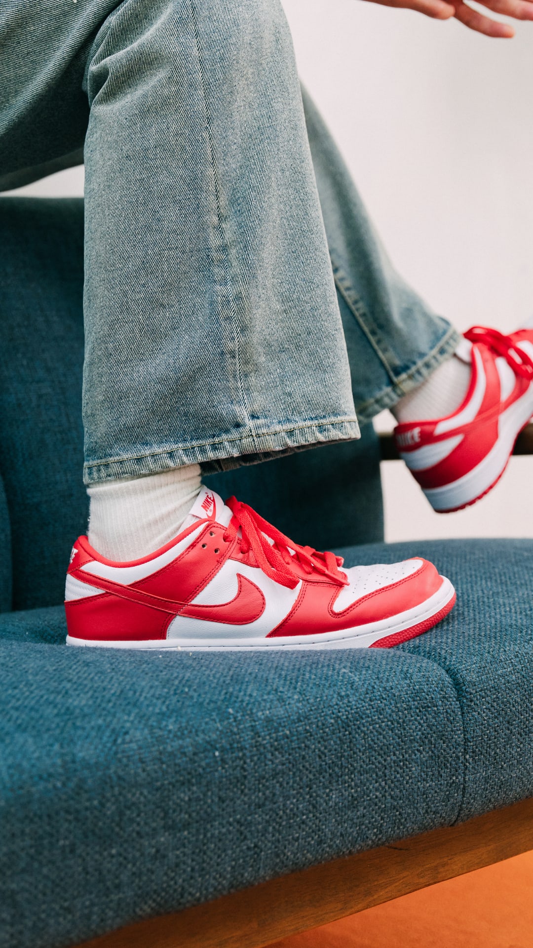 SNKRS Style: Dunk Low SP 'White and University Red'