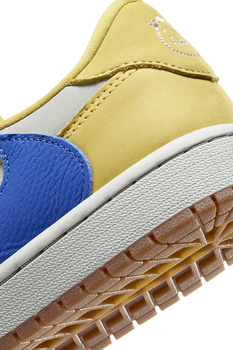 Fecha de lanzamiento de los Air Jordan 1 Low OG x Travis Scott "Canary" para mujer (DZ4137-700)