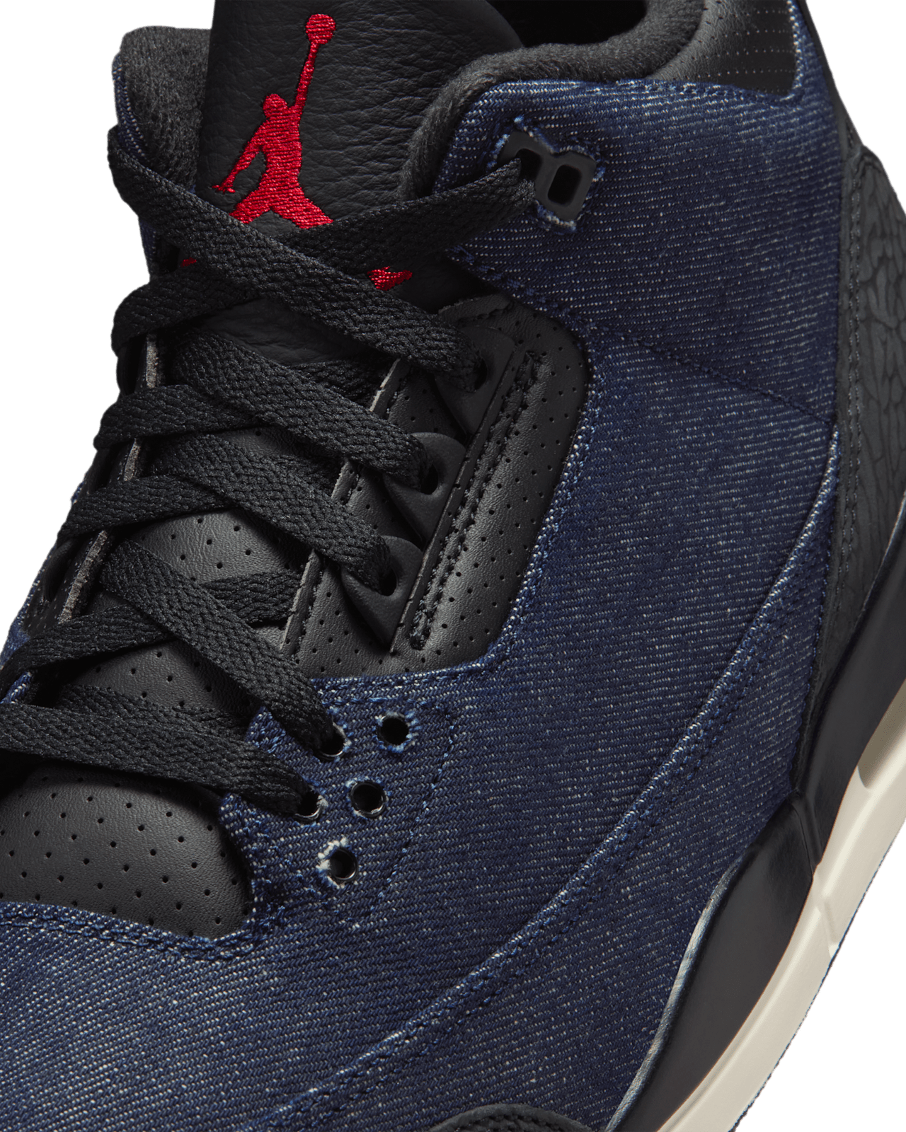 Fecha de lanzamiento de los Air Jordan 3 x Levi's® "Indigo and Gym Red" (IH7959-400)