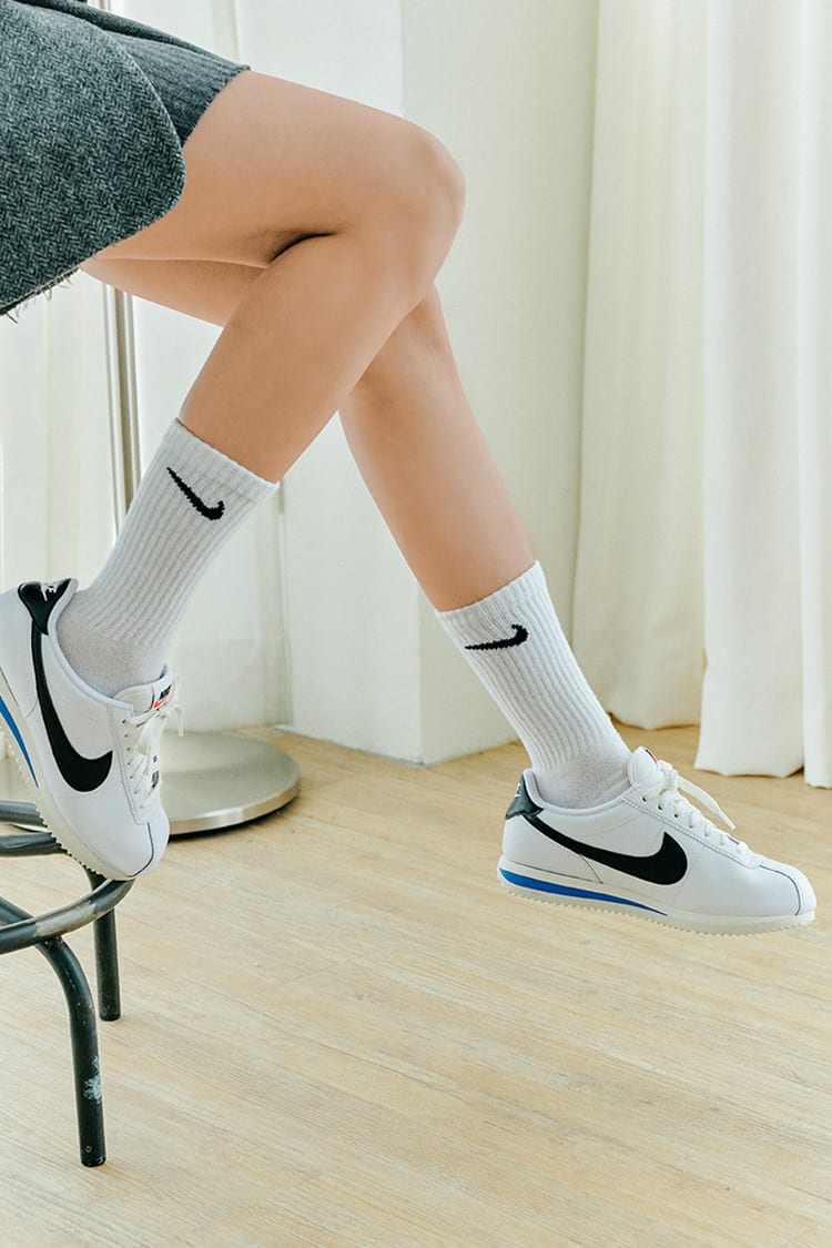 SNKRS Style: Cortez