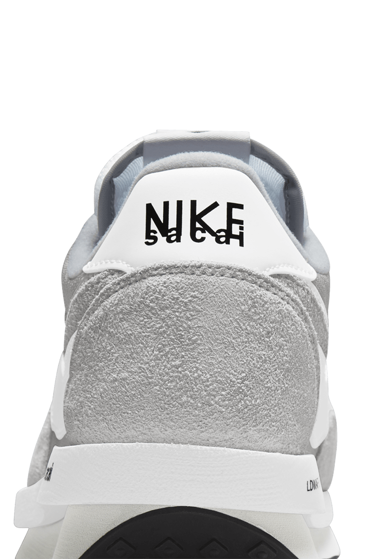 【NIKE公式】LDワッフル x sacai x Fragment 'Light Smoke Grey' (DH2684-001 / NIKE LDWAFFLE / SACAI / FRAGMENT)