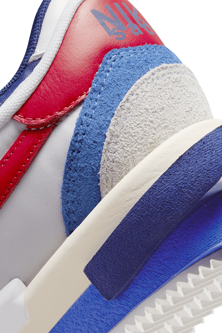 Zoom Cortez x sacai 'White and University Red' (DQ0581-100) 發售日期. Nike SNKRS
