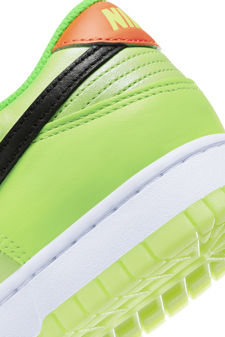 Fecha del lanzamiento del Dunk Low "Volt" (FJ4610-702)