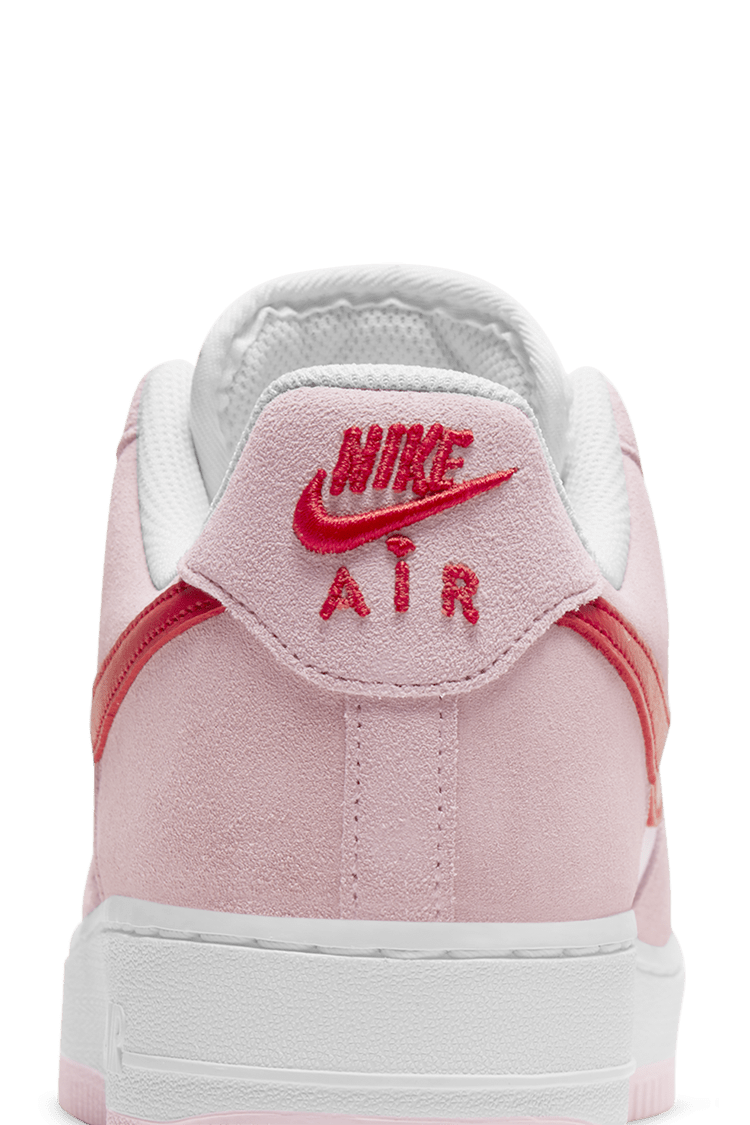 【NIKE公式】エア フォース 1 '07 'Valentine's Day' (AF 1 '07 QS / DD3384-600)