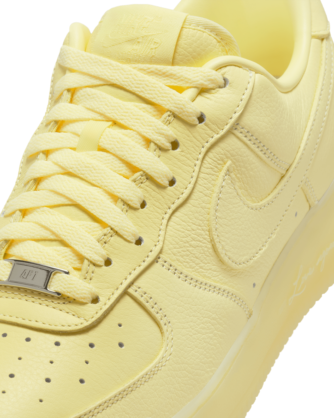 Ημερομηνία κυκλοφορίας του NOCTA Air Force 1 "Citron Tint" (CZ8065-800)