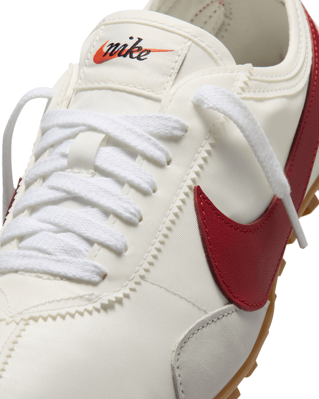 NIKE公式】レディース ムーンシューズ 'Summit White and Gum Light