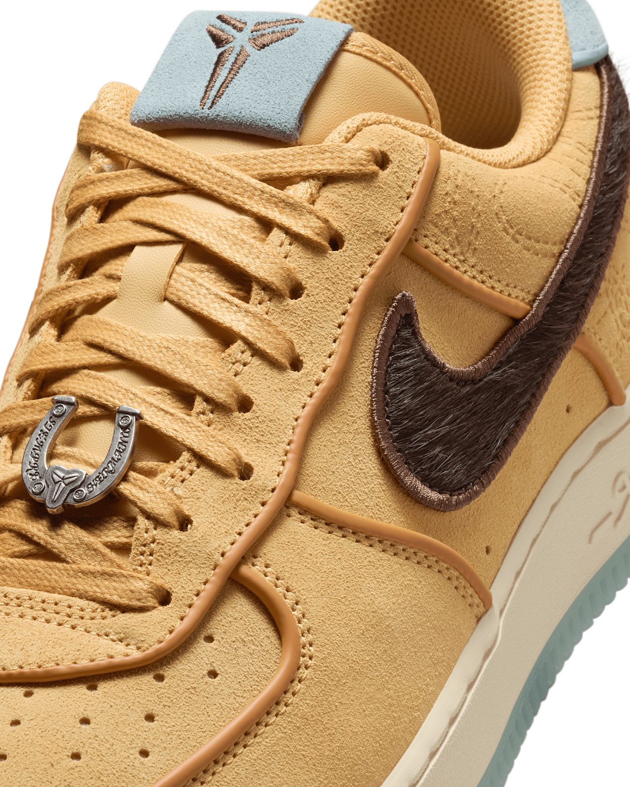 Releasedatum för Air Force 1 Low Protro "Siempre Mio" 'Twine and Baroque Brown' (IM0582-700).