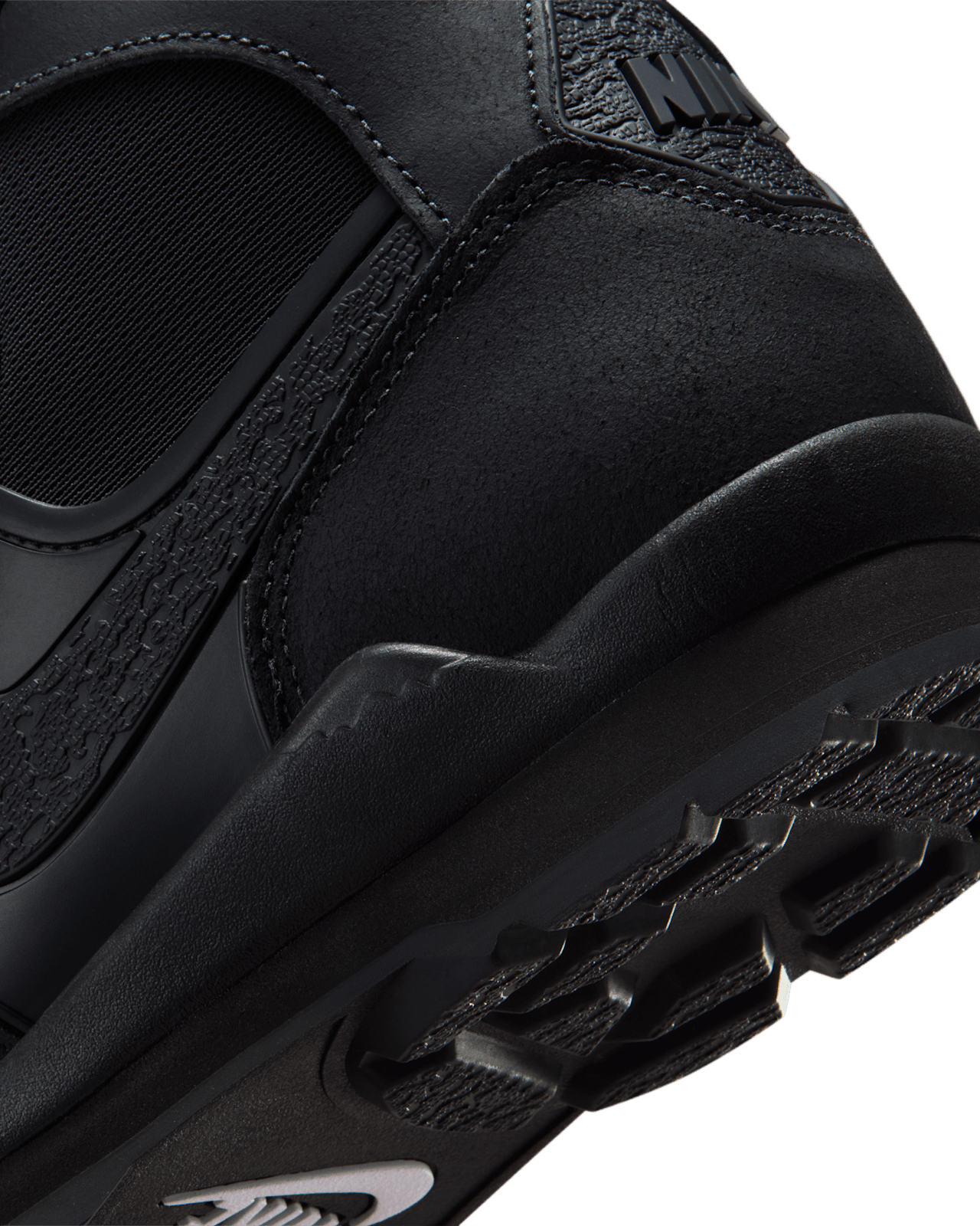 Baltoro 'Black' (IH4450-001) release date