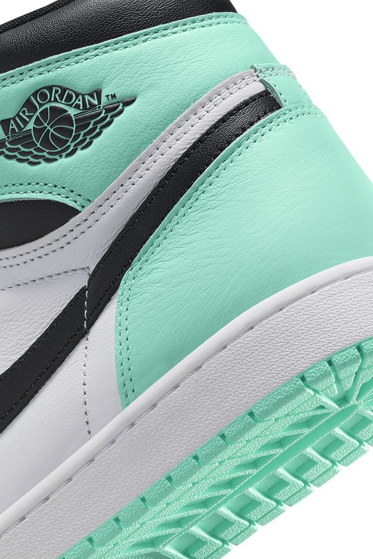 Fecha de lanzamiento de los Air Jordan 1 High OG Green Glow DZ5485 130 Nike SNKRS