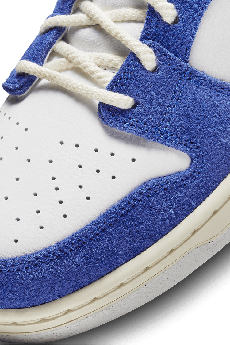 วันเปิดตัว Dunk Low x Fly Streetwear "Gardenia" (DQ5130-400)