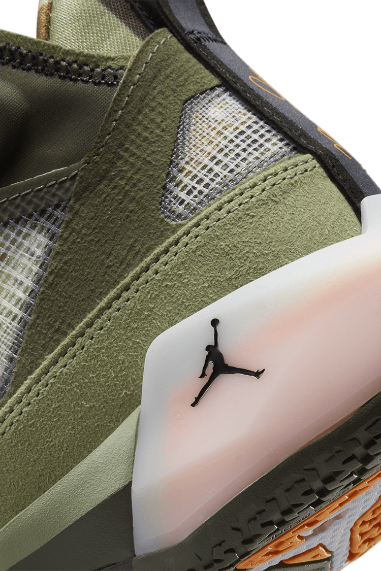 วันเปิดตัว Air Jordan XXXVII x UNDEFEATED "Oil Green" (DV6255-300)