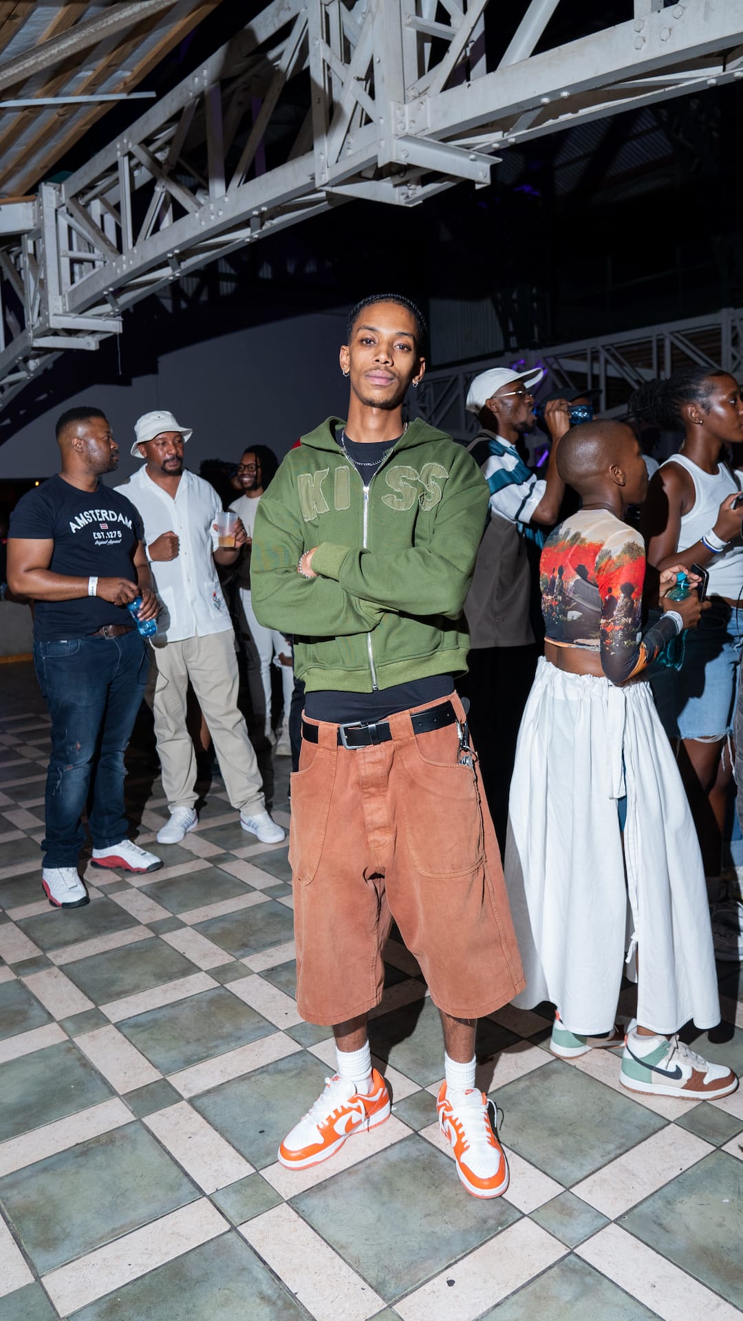 Street SNKRS : AMBUSH Nite Sport Johannesbourg