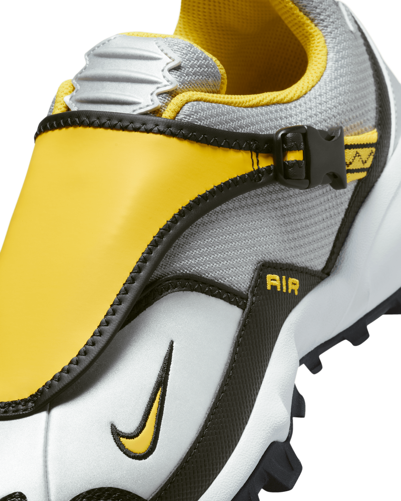 ACG Phassad 'Yellow Zest and Metallic Silver' (HM7133-001)