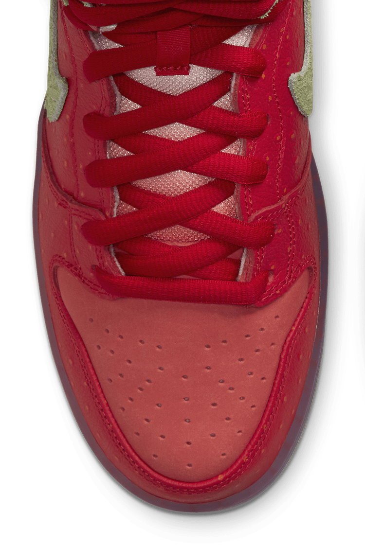 SB Dunk High Pro 'Strawberry' (CW7093-600) — releasedatum