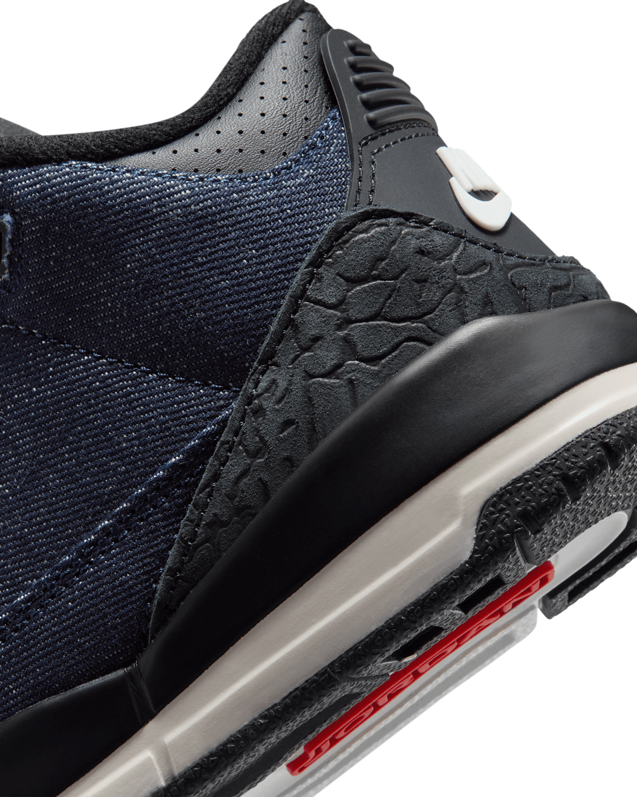 Little Kids’ Jordan 3 x Levi's® 'Indigo and Gym Red' (IQ8058-400)
